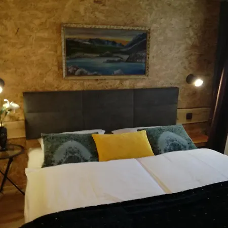 Apartament Les I *